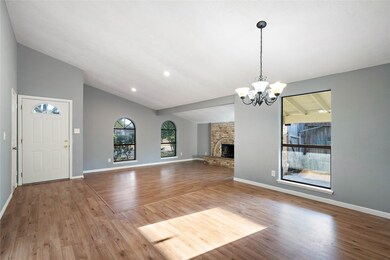 6123 W Ridgecreek Dr, Houston, TX 77053 - photo 3