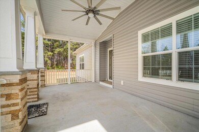 04-869 Farm Hill Circle-31