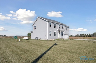 4396 Dowling Rd, Perrysburg, OH 43551 - photo 2