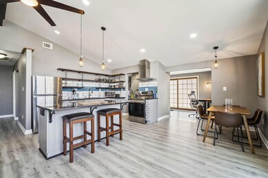 11-web-or-mls-3256-vanderberg-ave