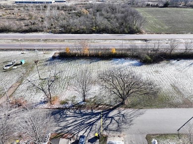 L 30 East Rd, Bluffview, WI 53951 - photo 3