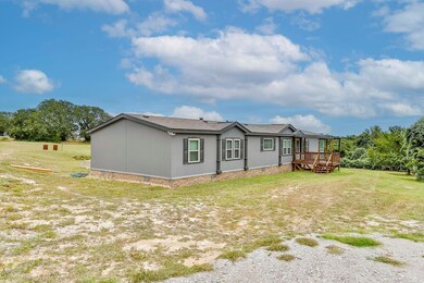 452 Big Salty Dr, Springtown, TX 76082 - photo 2