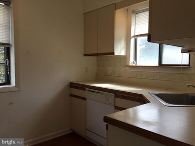 714 Willow St unit 1A, Lansdale, PA 19446 - photo 5