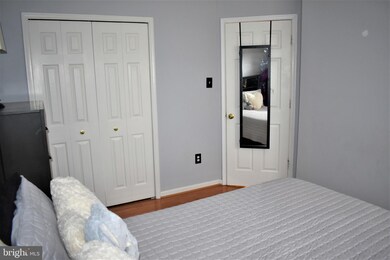 21217 Lake Spray Terrace, Germantown, MD 20876 - photo 5