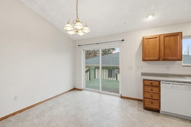 305 Mack Dr unit 9, Reedsburg, WI 53959 - photo 7