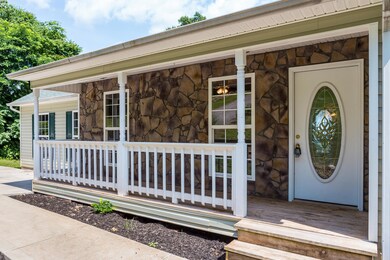883 Black Oak Estates Rd 004