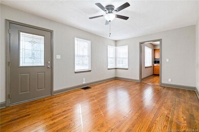 201 E Lewis St, New Albany, IN 47150 - photo 7