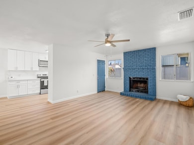 2012 N Laureen Ave, Fresno, CA 93703 - photo 4