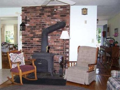 420 Bullard St, Holden, MA 01520 - photo 6