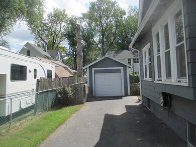 37 Fox St, West Springfield, MA 01089 - photo 2