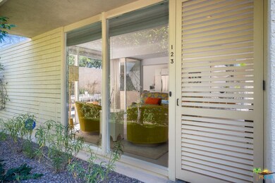 123: front entry and screen door