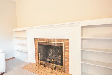 740 Bryant SW_3