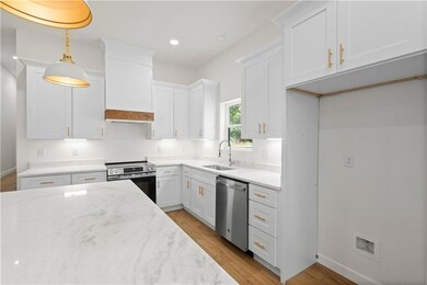 5305 Laurendine Rd, Theodore, AL 36582 - photo 4