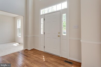 10306 Foxlake Dr, Bowie, MD 20721 - photo 3