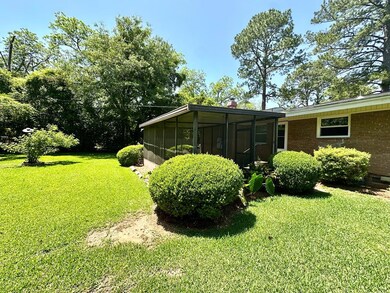 1510 Pearl Ave, Albany, GA 31707 - photo 5