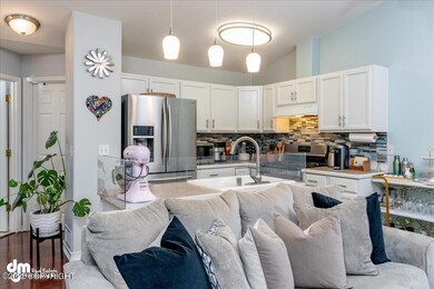 4989 Barrington Greatroom 2