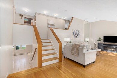 17 Longview Dr, Cranston, RI 02920 - photo 4