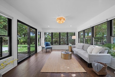 4072 Bunker Ln, Wilmette, IL 60091 - photo 6