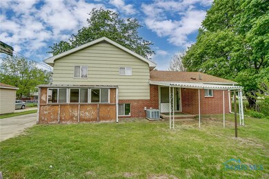 2557 Koehler Ave, Toledo, OH 43613 - photo 5