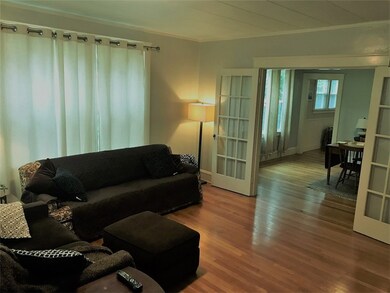 586 Hope St, Providence, RI 02906 - photo 2