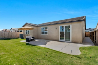 1183 Encore Way W, Madera, CA 93636 - photo 4