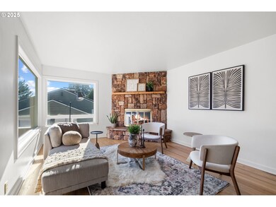 6021 SW 45th Ave, Portland, OR 97221 - photo 4