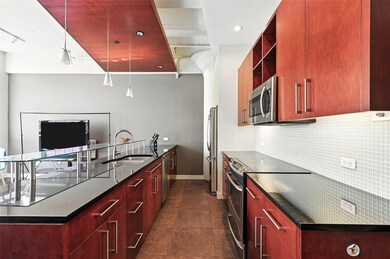 Montgomery Plaza unit 1507, Fort Worth, TX 76107 - photo 4