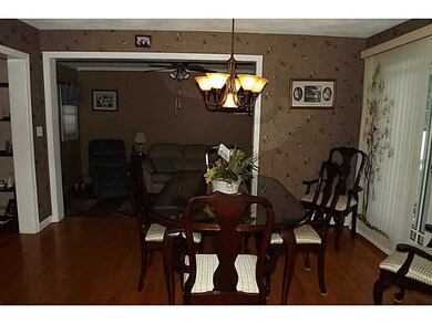 39 Stanley St, Pawtucket, RI 02861 - photo 4