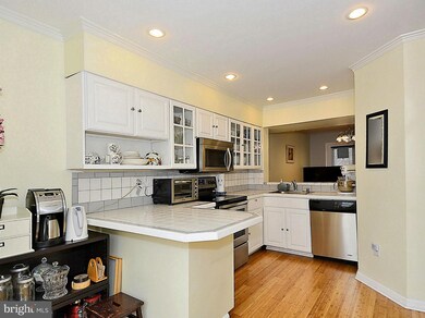 9448 Clocktower Ln, Columbia, MD 21046 - photo 6