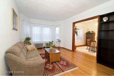 6214 N Mozart St unit 1W, Chicago, IL 60659 - photo 4