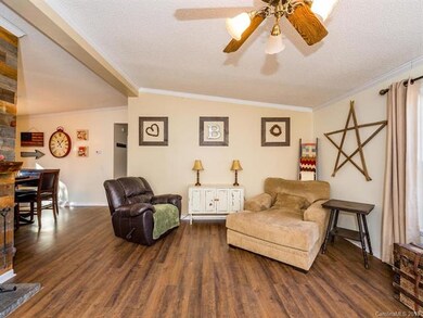 7 Bonnie View Dr, Leicester, NC 28748 - photo 2