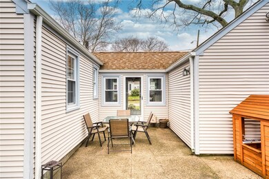 110 Bryant Rd, Cranston, RI 02910 - photo 6