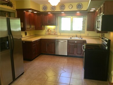 327 Strathmore Ave, Erie, PA 16505 - photo 5