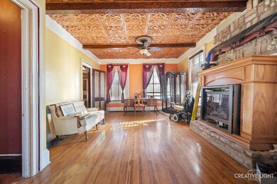 704 N Spring St, Elgin, IL 60120 - photo 5