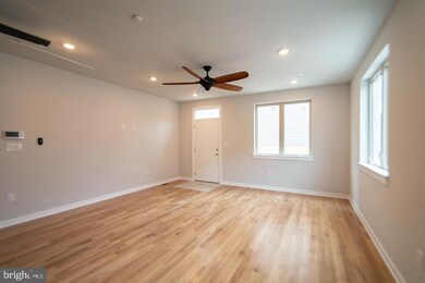 1713 S 20th St unit 1, Philadelphia, PA 19145 - photo 4