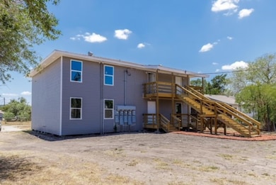 622 W Ella Ave unit 3, Kingsville, TX 78363 - photo 2