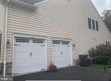 1212 Revere Dr, Chalfont, PA 18914 - photo 4