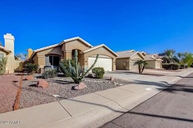 01-W Glenview Pl-001