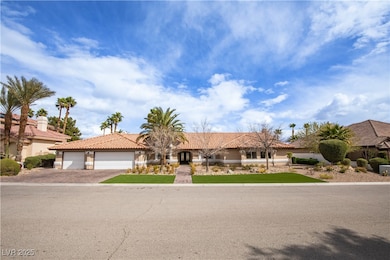 3236 Cliff Sieler Ct, Las Vegas, NV 89117 - photo 2