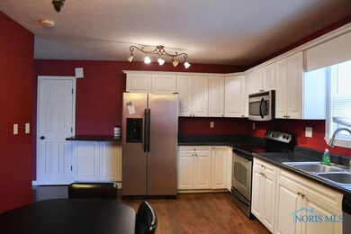 120 W Meade Ave unit 1, Findlay, OH 45840 - photo 5
