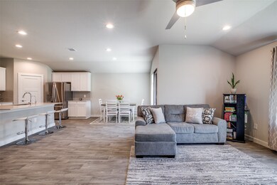 12124 Bear River Dr, Conroe, TX 77384 - photo 7