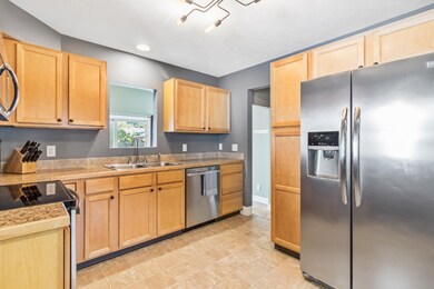 279 W 15th St, Holland-24
