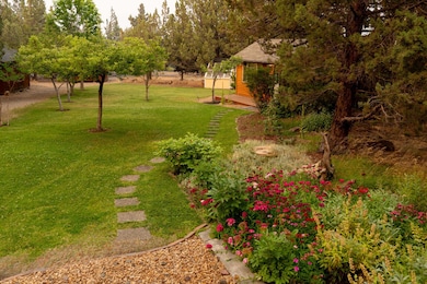 21260 Limestone Ave, Bend, OR 97703 - photo 3