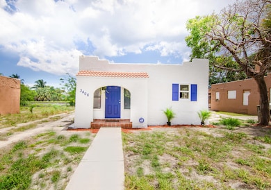 3406 Greenwood Ave, West Palm Beach, FL 33407 - photo 2