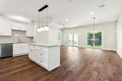 2514 Ursulines Ave, New Orleans, LA 70119 - photo 7