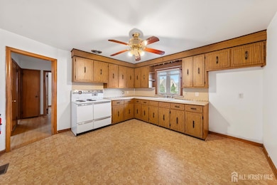 34 Taylor Ave, Carteret, NJ 07008 - photo 7