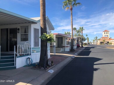 STEPS FROM CLUBHOUSE