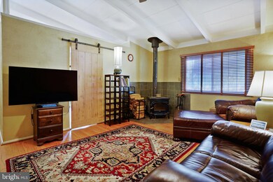 12704 Kingsbury Ct, Woodbridge, VA 22192 - photo 4