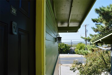 2703 Swisher St unit 201A, Austin, TX 78705 - photo 3
