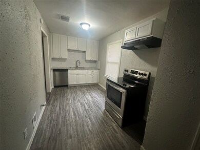 3930 Florinda St, Houston, TX 77021 - photo 3